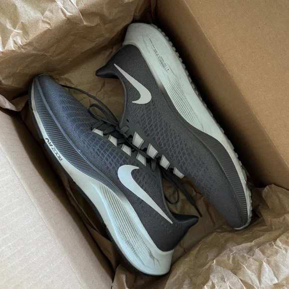 Nike Men's Air Zoom Pegasus 37 Men's Road Running Shoes (Size 8.5) - Picture 2 of 10